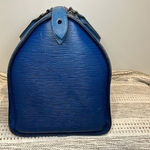 IMPOSSIBLE FIND Louis Vuitton Blue Epi leather Speedy 35 inverted stitching!